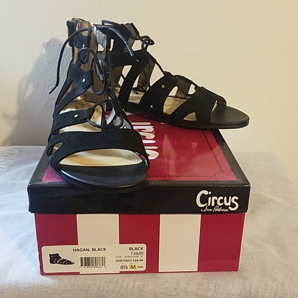 Flats - Picture 8 of 8